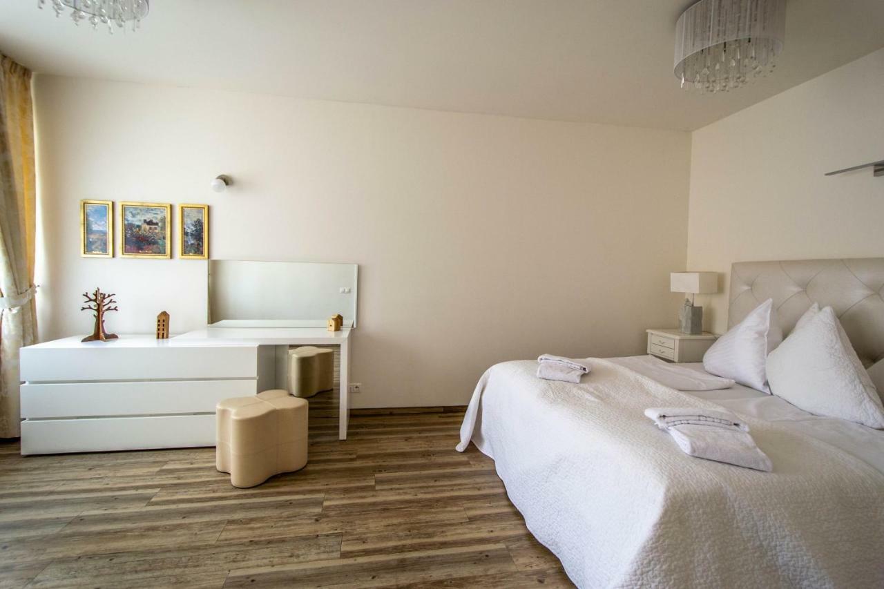 Unique Charles Bridge 2Bdr Apartment. Prague Exterior photo